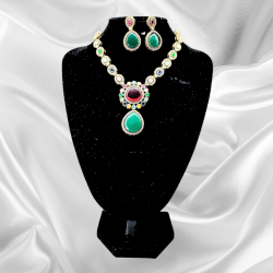 Riya Necklace Set