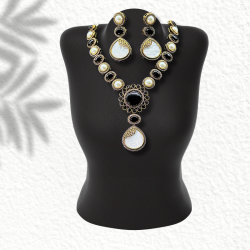 Diya Necklace Set: Radiant Elegance for Every Occasion