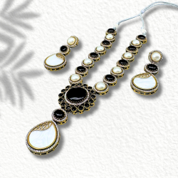 Diya Necklace Set: Radiant Elegance for Every Occasion