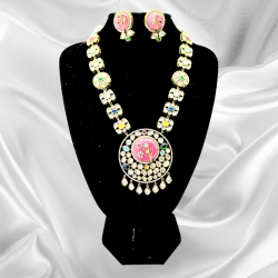 Aanya Necklace Set: Exquisite Jewelry for Timeless Elegance