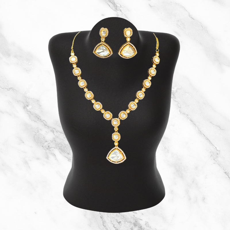 Sanaya Tyaani Set - Exquisite Jewelry for Timeless Elegance